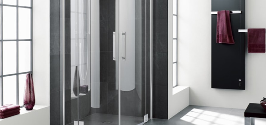 Viertelkreis-Duschkabine (Pendelt&uuml;ren mit Festfeldern) f&uuml;r gleichschenklige Wannen