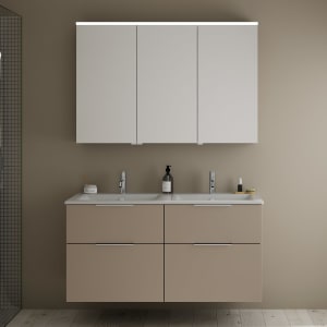 burgbad Eqio Badmöbel-Set 122 cm mit Keramik-Doppelwaschtisch Slim und Unterschrank mit Griff G0146, mit Spiegelschrank