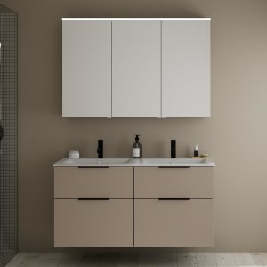 burgbad Eqio Badmöbel-Set 122 cm mit Keramik-Doppelwaschtisch Slim und Unterschrank mit Griff G0200, mit Spiegelschrank