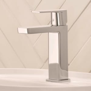 Hansa HANSASTELA Waschtisch-Einhand-Einlochbatterie, Ausladung 10,6 cm