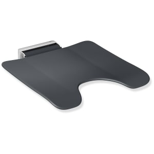 HEWI System 900 mobiler Klappsitz mit Hygieneausschnitt