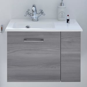 Pelipal Serie 6910 Waschtischunterschrank 55 cm mit Griff R2, große Tür auf der linken Seite