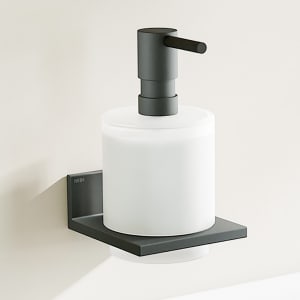 HEWI System 900 Q Seifenspender mit Halter