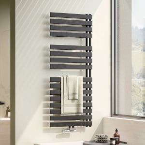 Kermi Credo Half flat Badheizkörper 45 x 143,6 cm, links, mit Mittenanschluss