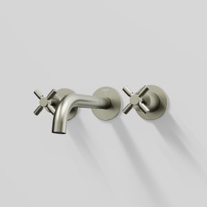 Steinberg Serie 250 3-Loch Waschtischarmatur zur Wandmontage