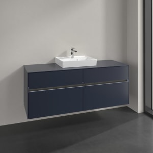 Villeroy & Boch Collaro Waschtischunterschrank 140 x 54,8 cm , mit LED-Beleuchtung, mit 4 Auszügen