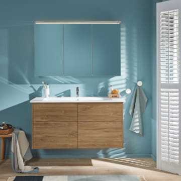 Villeroy & Boch Finero Waschtischunterschrank 120 cm mit Waschtisch und Spiegelschrank, 4 Auszüge