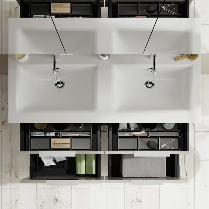 burgbad Eqio Badmöbel-Set 122 cm mit Keramik-Doppelwaschtisch Slim und Unterschrank mit Griff G0146, mit Spiegelschrank