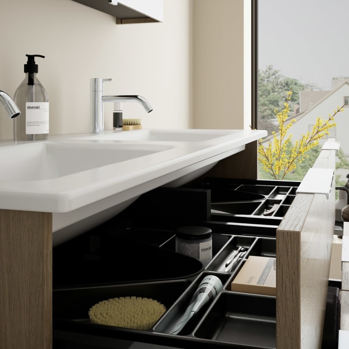 burgbad Eqio Badmöbel-Set 122 cm mit Keramik-Doppelwaschtisch Slim und Unterschrank mit Griff G0146, mit Spiegelschrank