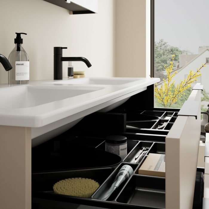 burgbad Eqio Badmöbel-Set 122 cm mit Keramik-Doppelwaschtisch Slim und Unterschrank mit Griff G0200, mit Spiegelschrank