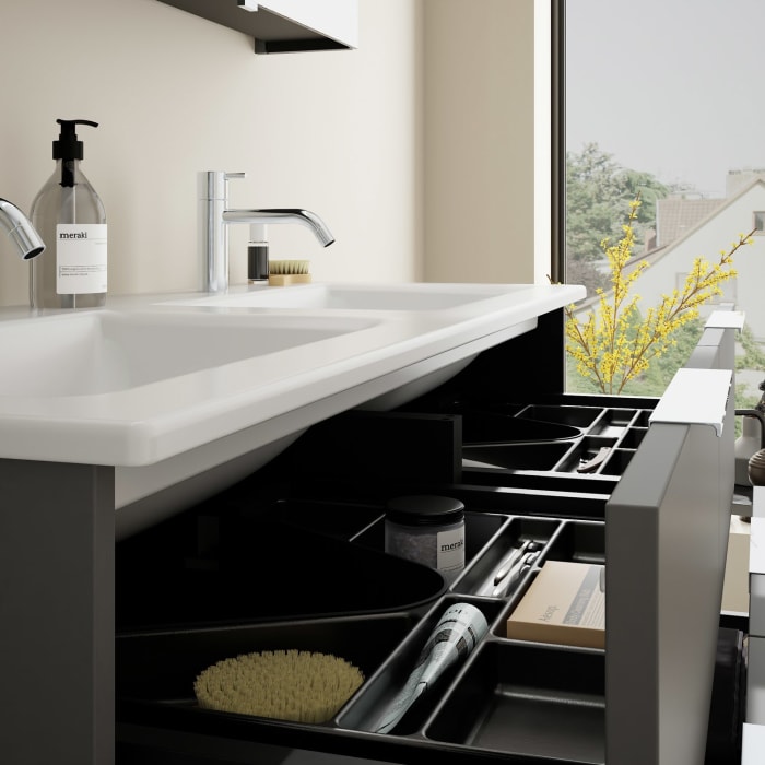 burgbad Eqio Badmöbel-Set 122 cm mit Keramik-Doppelwaschtisch Slim und Unterschrank mit Griff G0146, mit Spiegelschrank