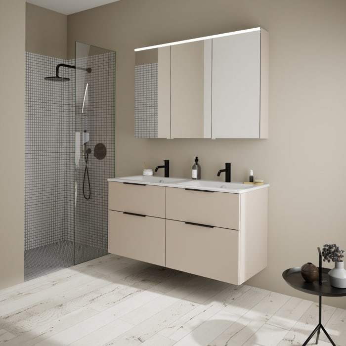 burgbad Eqio Badmöbel-Set 122 cm mit Keramik-Doppelwaschtisch Slim und Unterschrank mit Griff G0200, mit Spiegelschrank