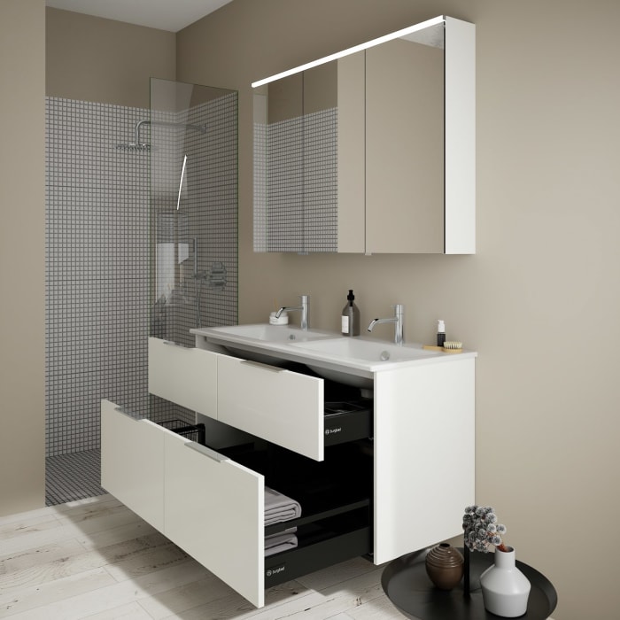 burgbad Eqio Badmöbel-Set 122 cm mit Keramik-Doppelwaschtisch Slim und Unterschrank mit Griff G0146, mit Spiegelschrank