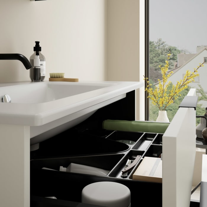 burgbad Eqio Badmöbel-Set 82 cm mit Keramik-Waschtisch Slim und Unterschrank mit Griff G0200, mit Spiegelschrank