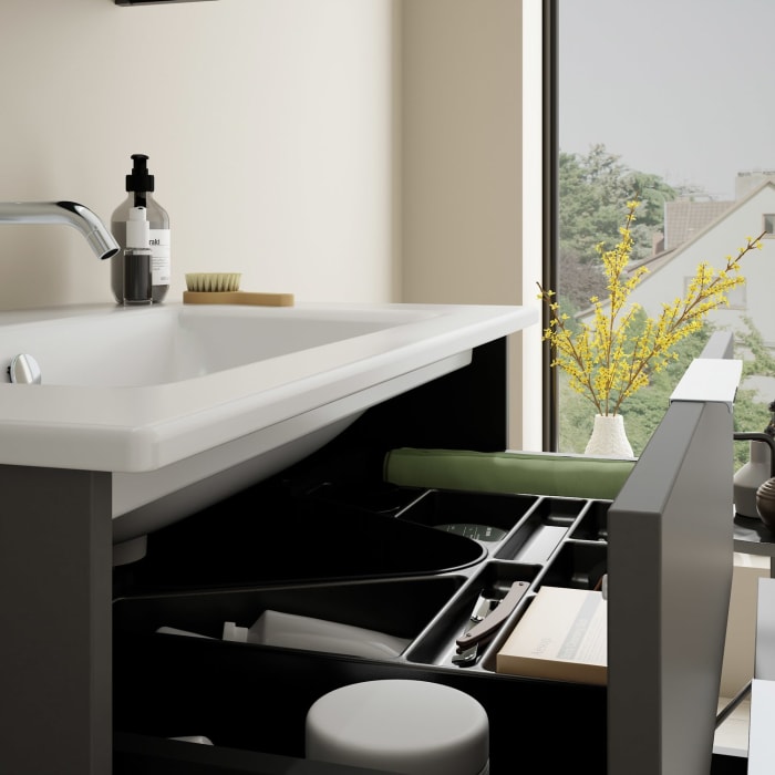 burgbad Eqio Badmöbel-Set 82 cm mit Keramik-Waschtisch Slim und Unterschrank mit Griff G0146, mit Spiegelschrank