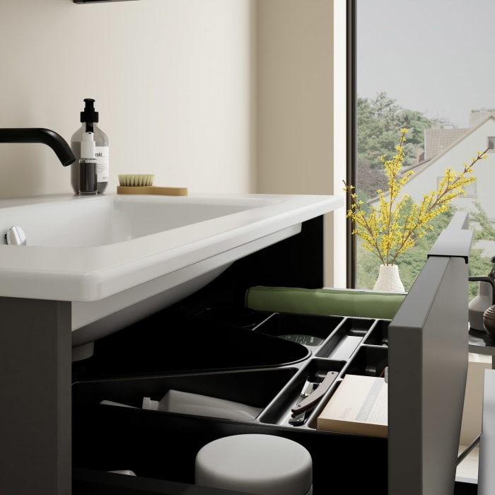 burgbad Eqio Badmöbel-Set 82 cm mit Keramik-Waschtisch Slim und Unterschrank mit Griff G0200, mit Spiegelschrank