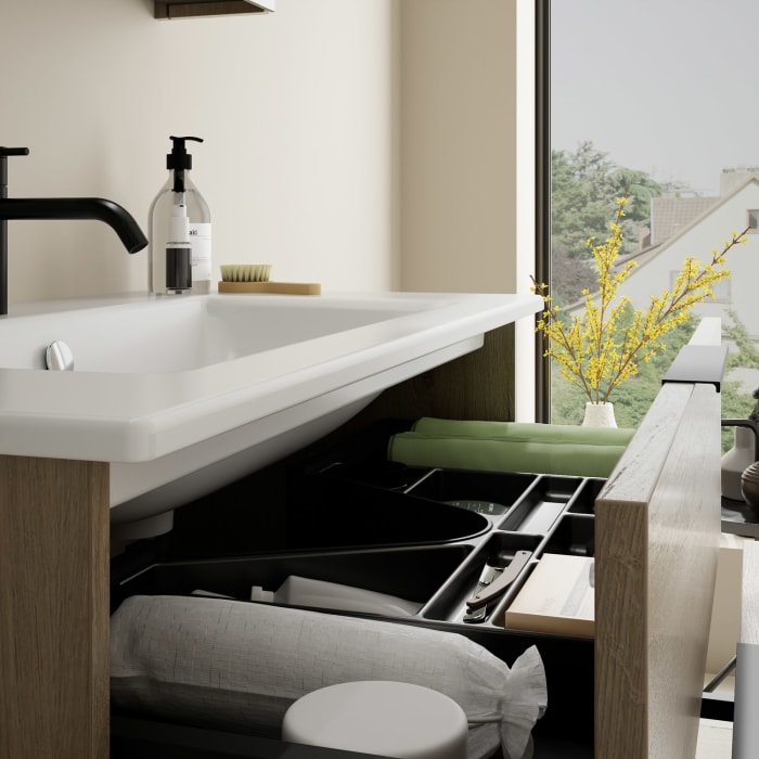 burgbad Eqio Badmöbel-Set 92 cm mit Keramik-Waschtisch Slim und Unterschrank mit Griff G0200, mit Spiegelschrank