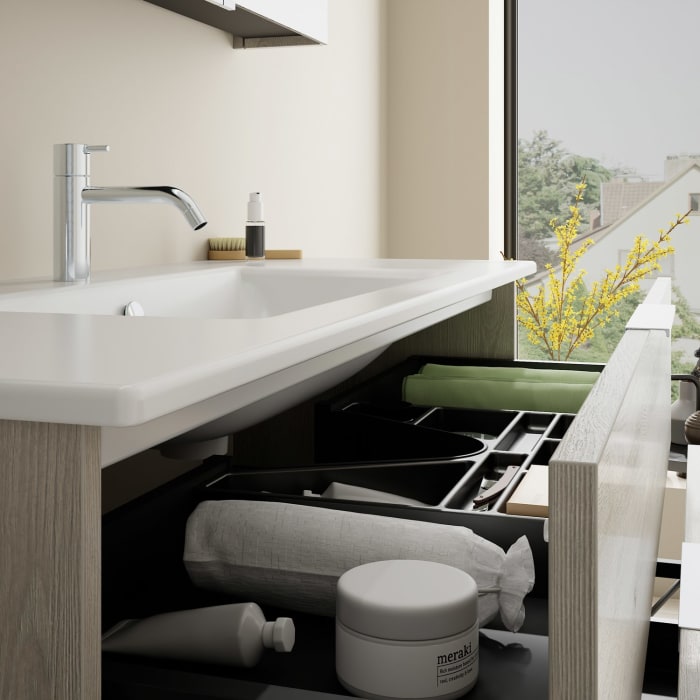 burgbad Eqio Badmöbel-Set 122 cm mit Keramik-Waschtisch Slim und Unterschrank mit Griff G0146, mit Spiegelschrank