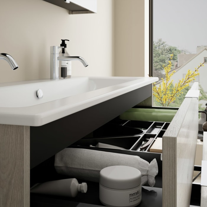 burgbad Eqio Badmöbel-Set 122 cm mit Keramik-Waschtisch Slim und Unterschrank mit Griff G0146, mit Spiegelschrank