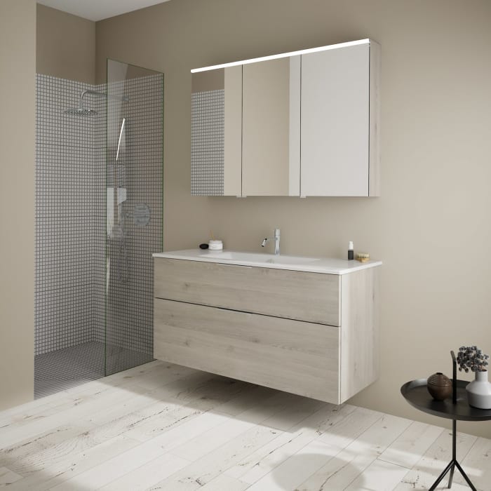 burgbad Eqio Badmöbel-Set 122 cm mit Keramik-Waschtisch Slim und Unterschrank mit Griff G0146, mit Spiegelschrank