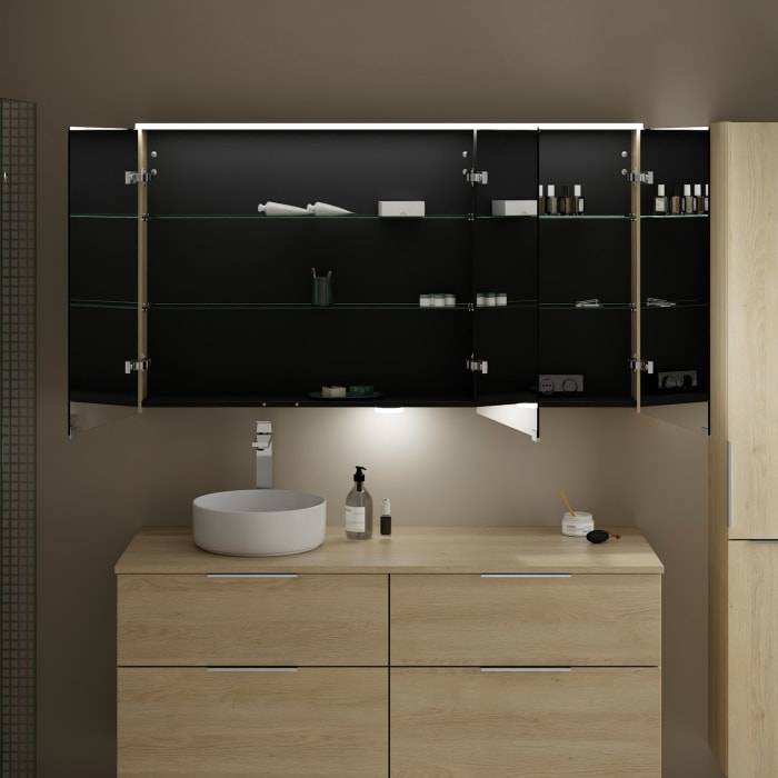 burgbad Eqio Spiegelschrank mit LED-Aufsatzleuchte und LED-Waschtischbeleuchtung 140 cm Links