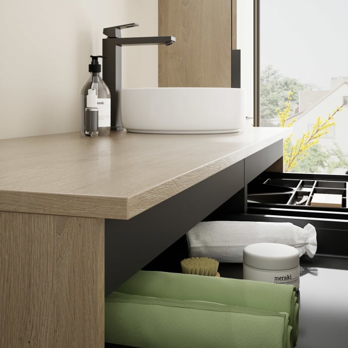 burgbad Eqio Waschtischkombination mit Keramik-Aufsatzwaschtisch 140 cm, rechts, mit Griff G0200