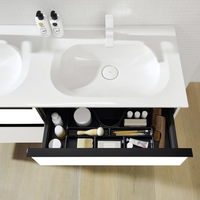 burgbad Fiumo Mineralguss-Doppelwaschtisch mit Unterschrank 142 cm, mit Griff G0200, oben mit Plissée-Struktur