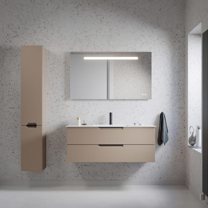 burgbad Ilo Lichtspiegel mit LED 140 x 70 cm, mit USB Ports und Handyhalter