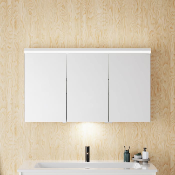 burgbad Lin20 Spiegelschrank mit LED-Beleuchtung, 120 cm, 3 Spiegeltüren, rechts, mit Waschtischbeleuchtung