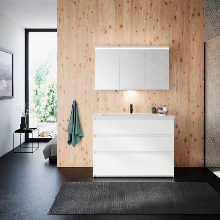 burgbad Lin20 Spiegelschrank mit LED-Beleuchtung, 120 cm, 3 Spiegeltüren, links, mit Waschtischbeleuchtung