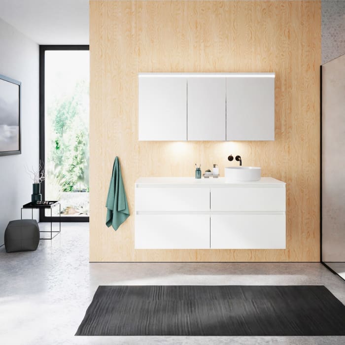 burgbad Lin20 Spiegelschrank mit LED-Beleuchtung, 140 cm, 3 Spiegeltüren, rechts, mit Waschtischbeleuchtung