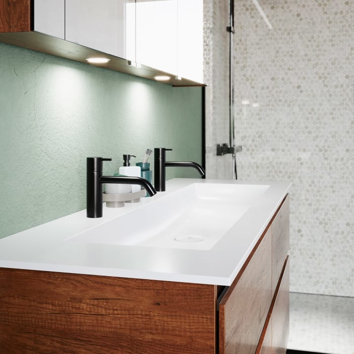 burgbad Lin20 Waschtischunterschrank mit Mineralguss-Waschtisch 142 cm, 4 Auszüge