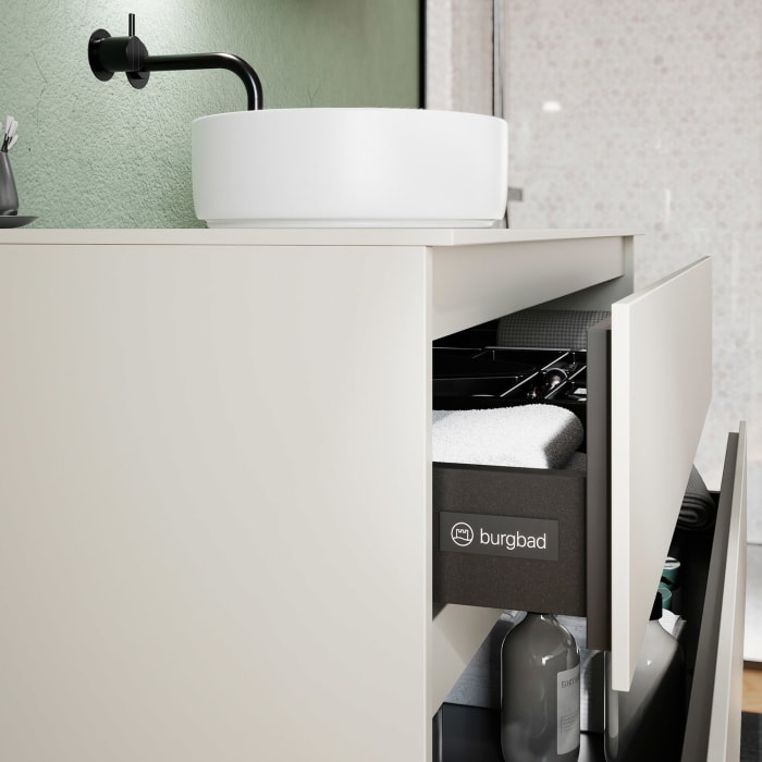burgbad Lin20 Waschtischunterschrank mit Konsolenplatte 120 cm,  3 Auszüge, Beckenausschnitt mittig
