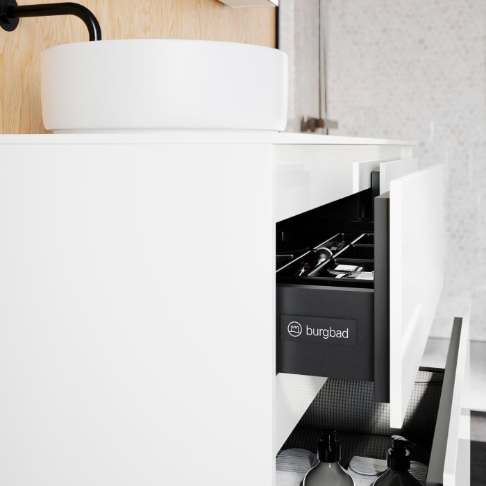 burgbad Lin20 Waschtischunterschrank mit Konsolenplatte 140 cm, 4 Auszüge, Beckenausschnitt links