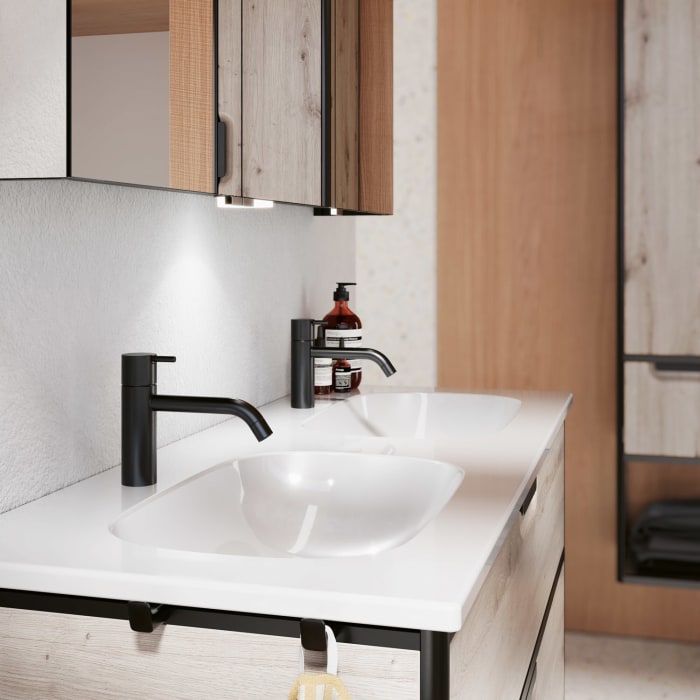 burgbad Vry Keramik-Doppelwaschtisch mit Waschtischunterschrank 123 cm mit 1 Schublade und 1 Auszug