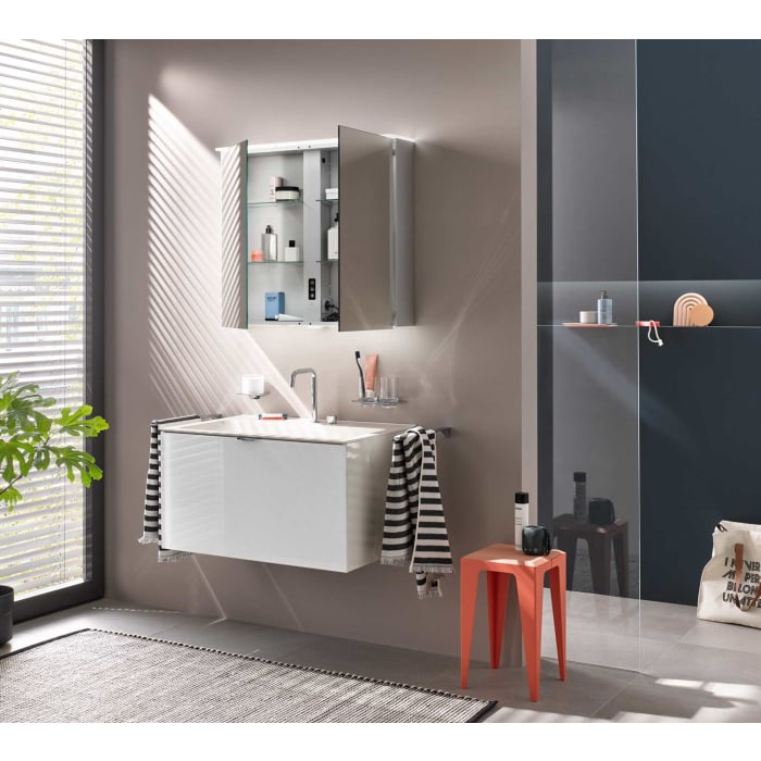 Emco flat 2 Design LED-Lichtspiegelschrank 160 cm, mit Lichtsegel, 3 Türen