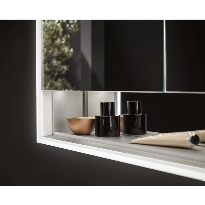 Emco loft LED-Lichtspiegelschrank 160 cm, 3 Türen mit Unterfach, Aufputzmodell