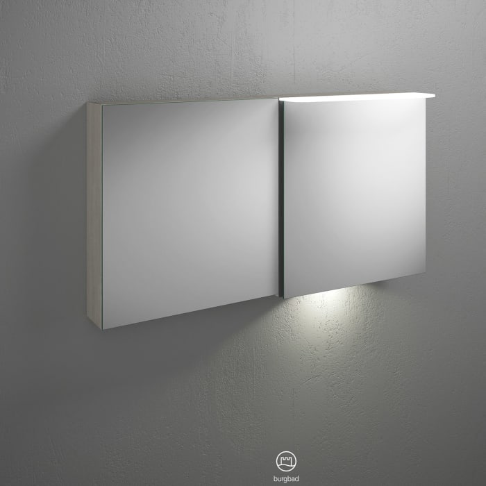 burgbad Badu Spiegelschrank mit LED-Aufsatzleuchte 120 cm, 2 Spiegeltüren inkl. LED-Waschtischbeleutung, Version rechts