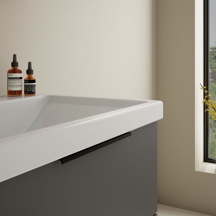 burgbad Eqio Möbelkombination inkl. Keramik-Waschtisch 65 cm, mit Griff G0200