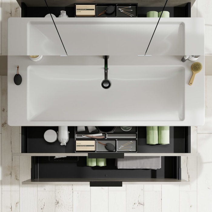 burgbad Eqio Möbelkombination inkl. Keramik-Waschtisch 123 cm, Doppeltür Spiegelschrank rechts, mit Griff G0200 schwarz matt