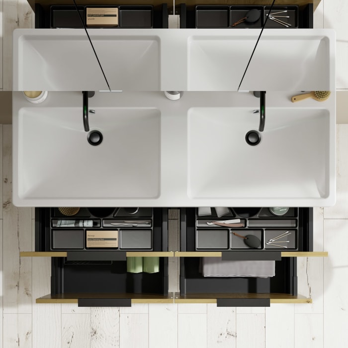 burgbad Eqio Möbelkombination inkl. Keramik-Doppelwaschtisch 123 cm, Doppeltür Spiegelschrank links, mit Griff G0200