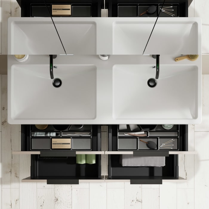 burgbad Eqio Möbelkombination inkl. Keramik-Doppelwaschtisch 123 cm, Doppeltür Spiegelschrank links, mit Griff G0200