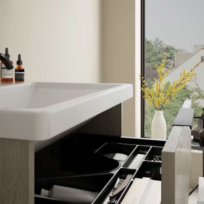 burgbad Eqio Möbelkombination inkl. Keramik-Waschtisch 65 cm, mit Griff G0200