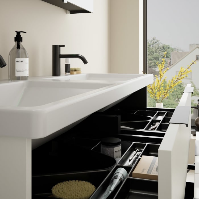 burgbad Eqio Möbelkombination inkl. Keramik-Doppelwaschtisch 123 cm, Doppeltür Spiegelschrank links, mit Griff G0200