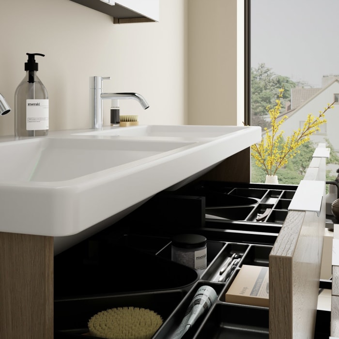 burgbad Eqio Möbelkombination inkl. Keramik-Doppelwaschtisch 123 cm, Doppeltür Spiegelschrank rechts, mit Griff G0146