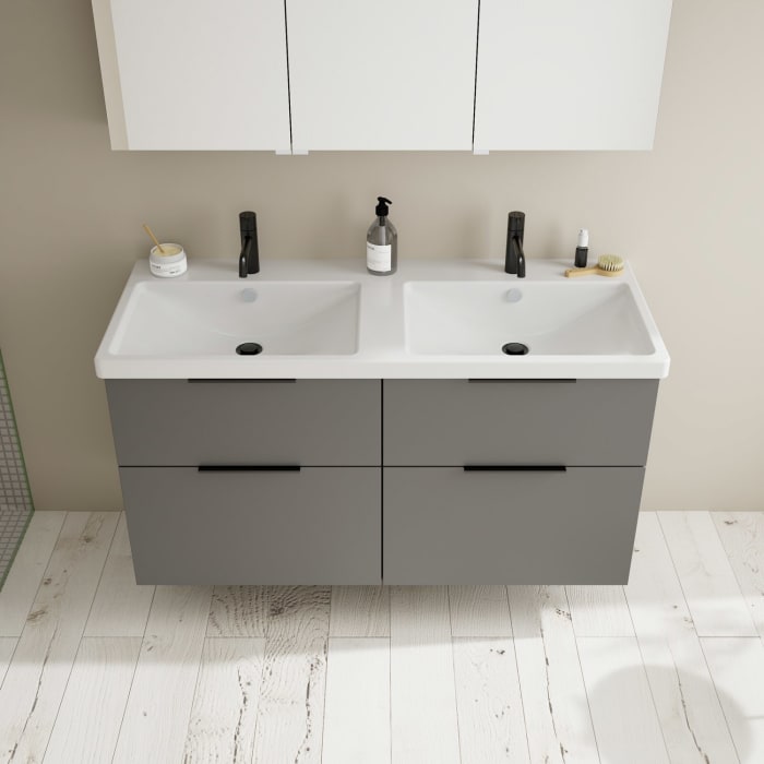 burgbad Eqio Möbelkombination inkl. Keramik-Doppelwaschtisch 123 cm, Doppeltür Spiegelschrank links, mit Griff G0200