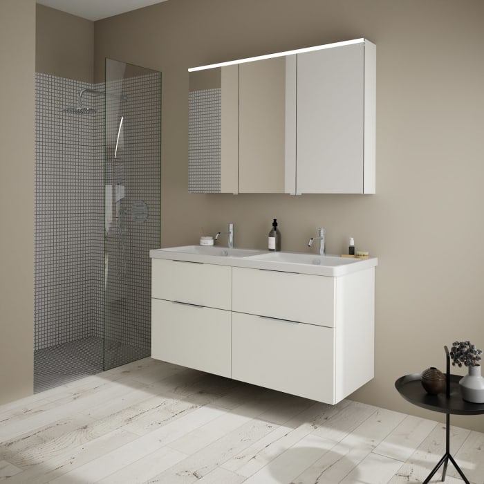 burgbad Eqio Möbelkombination inkl. Keramik-Doppelwaschtisch 123 cm, Doppeltür Spiegelschrank rechts, mit Griff G0146