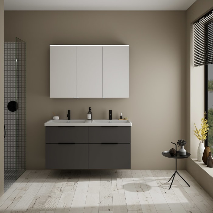 burgbad Eqio Möbelkombination inkl. Keramik-Doppelwaschtisch 123 cm, Doppeltür Spiegelschrank links, mit Griff G0200