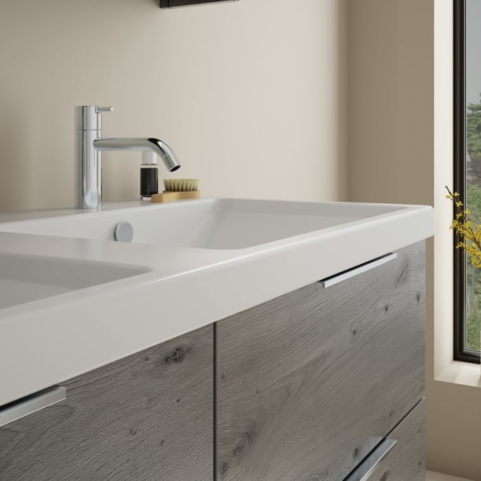 burgbad Eqio Möbelkombination inkl. Keramik-Doppelwaschtisch 123 cm, Doppeltür Spiegelschrank rechts, mit Griff G0146