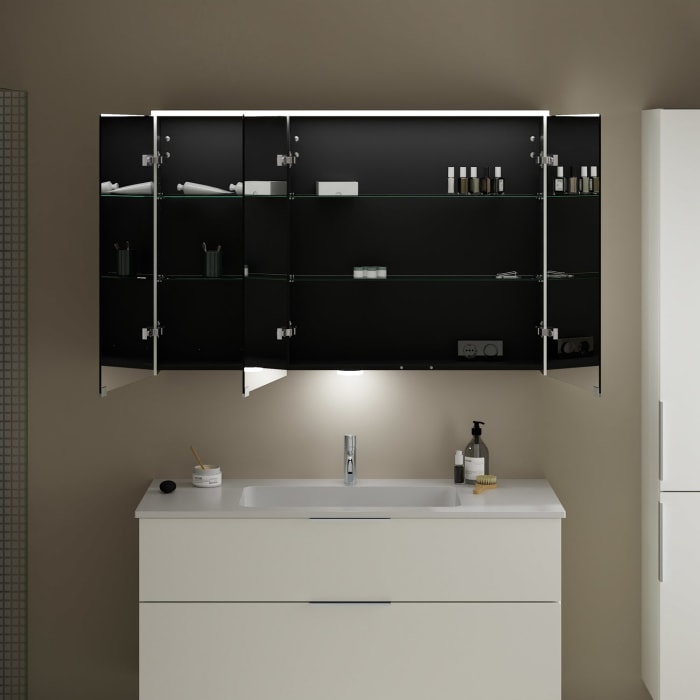 burgbad Eqio Spiegelschrank mit LED-Aufsatzleuchte und LED-Waschtischbeleuchtung 120 cm Rechts